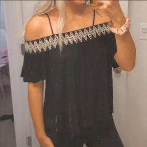 Francesca’s Black Off-the-Shoulder Embroidered Top | Women’s Size Small